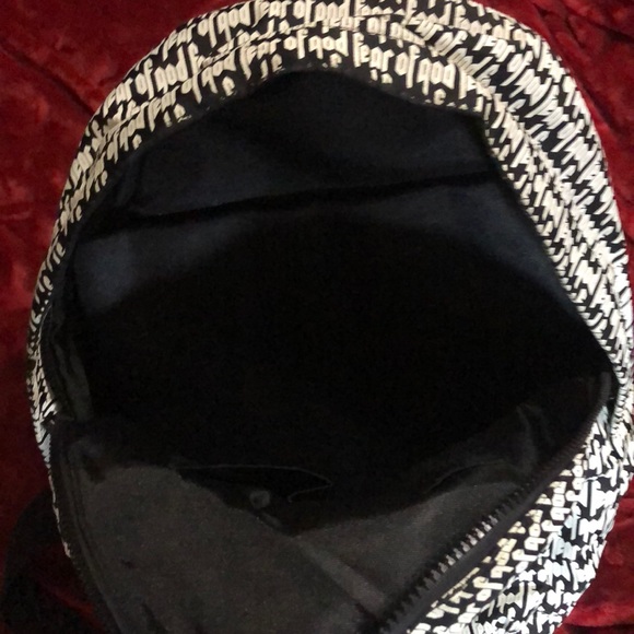 Fear of God Essentials Backpack - Picture 4 of 6